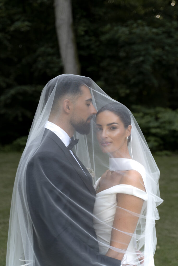 Fine art wedding photography – editorial storytelling by Wedding Diaries